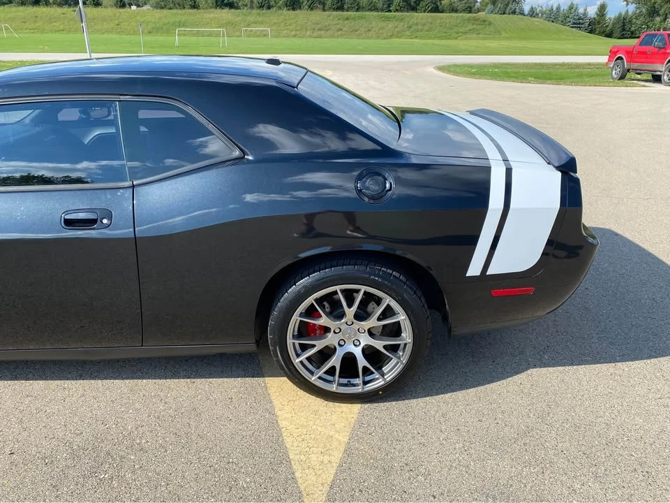 2010 Dodge Challenger 3rd Gen - Image 6 of 20