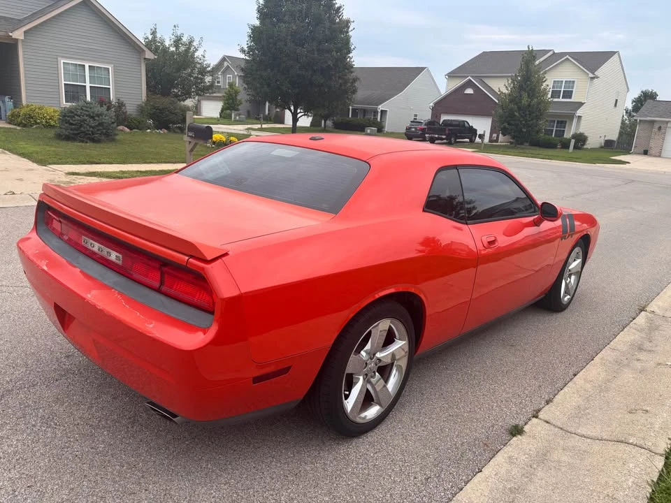 2010 Dodge Challenger 3rd Gen - Image 4 of 7