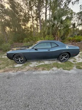 2010 Dodge Challenger R/T Coupe