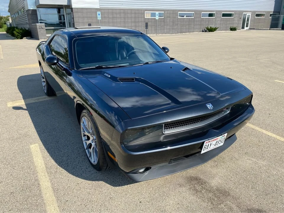 2010 Dodge Challenger 3rd Gen - Image 10 of 20