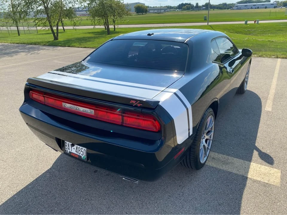2010 Dodge Challenger 3rd Gen - Image 7 of 20