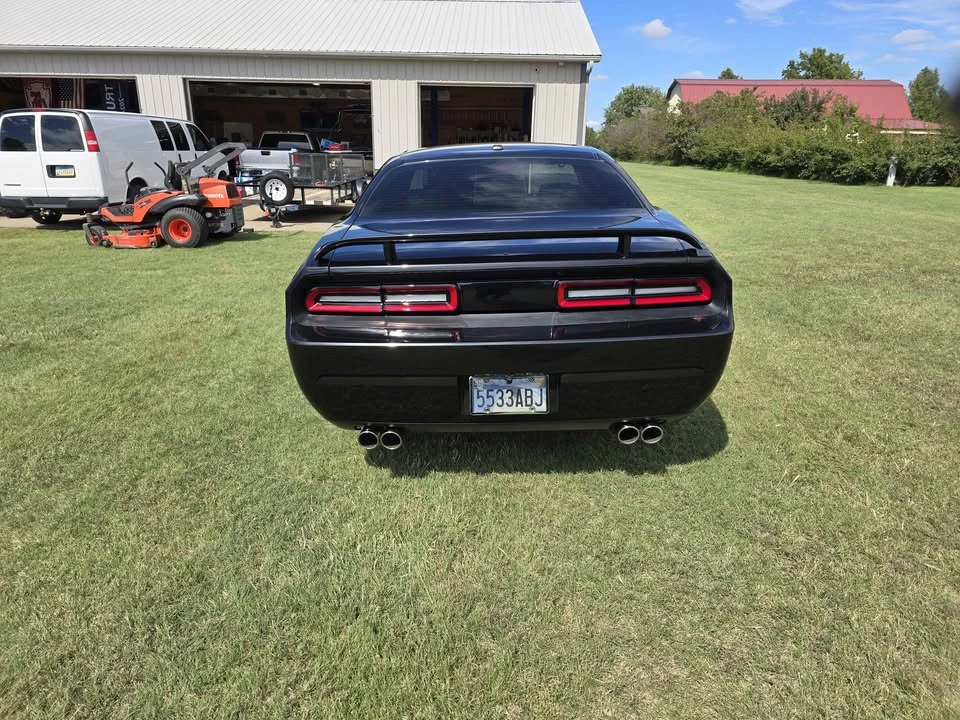 2010 Dodge Challenger 3rd Gen - Image 5 of 12