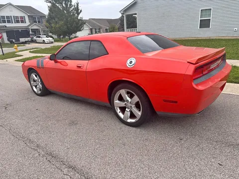 2010 Dodge Challenger R/T Coupe 2D