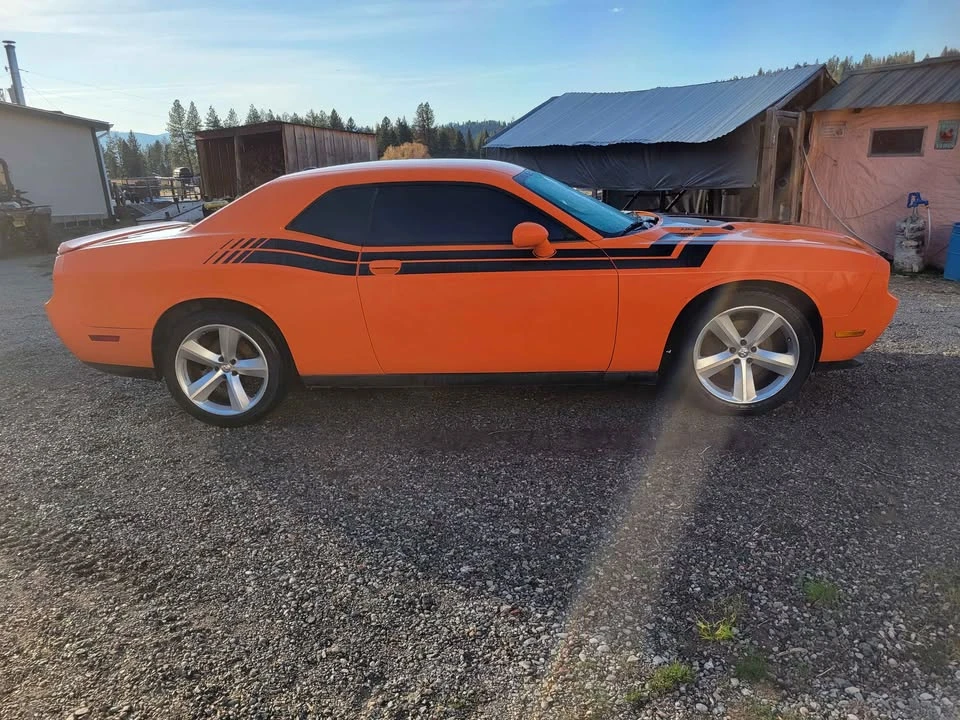 2010 Dodge Challenger 3rd Gen - Image 4 of 10
