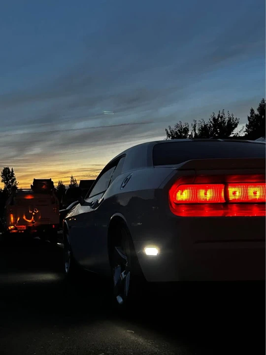 2010 Dodge Challenger 3rd Gen - Image 5 of 10