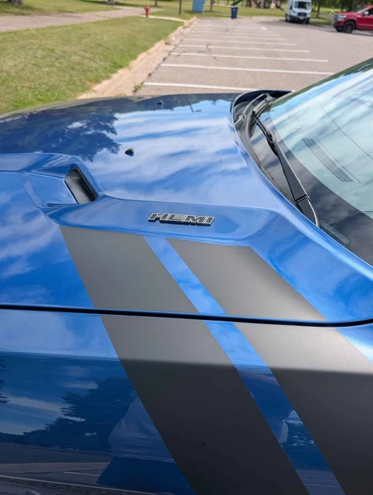 2010 Dodge Challenger 3rd Gen - Image 7 of 15