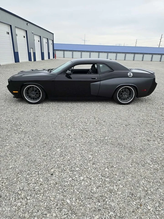 2010 Dodge Challenger 3rd Gen - Image 5 of 20