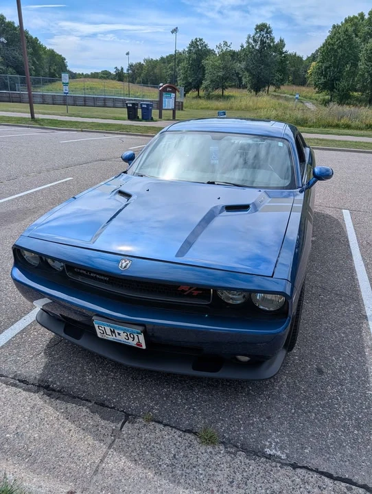 2010 Dodge Challenger 3rd Gen - Image 8 of 15