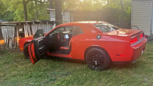 2010 Dodge Challenger R/T Coupe 2D