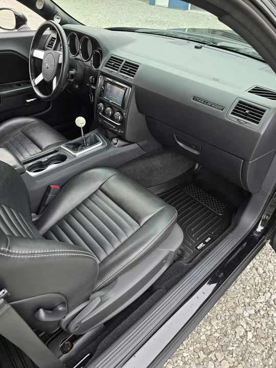 2010 Dodge Challenger 3rd Gen - Image 12 of 20