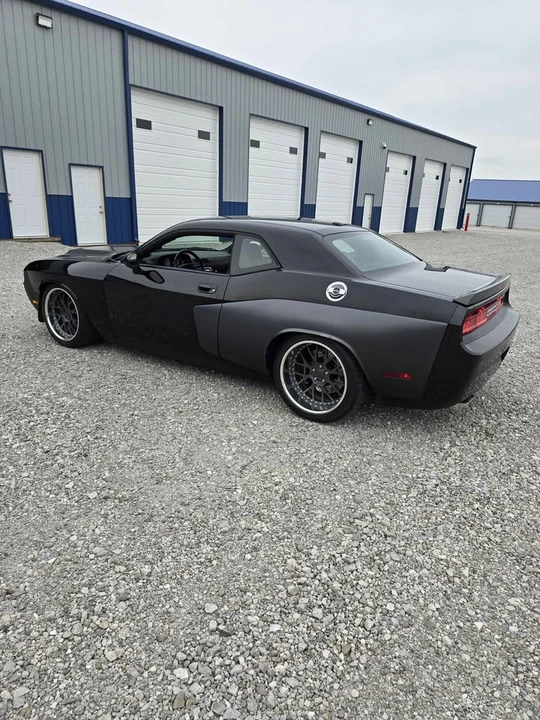 2010 Dodge Challenger 3rd Gen - Image 6 of 20