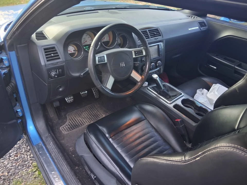 2010 Dodge Challenger 3rd Gen - Image 5 of 5