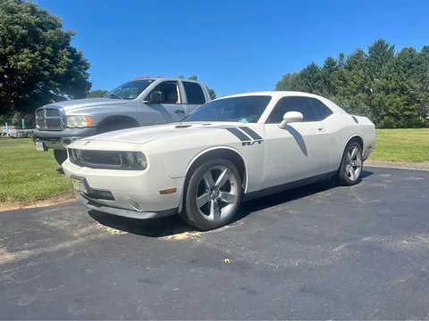 2010 Dodge Challenger R/T Coupe 2D