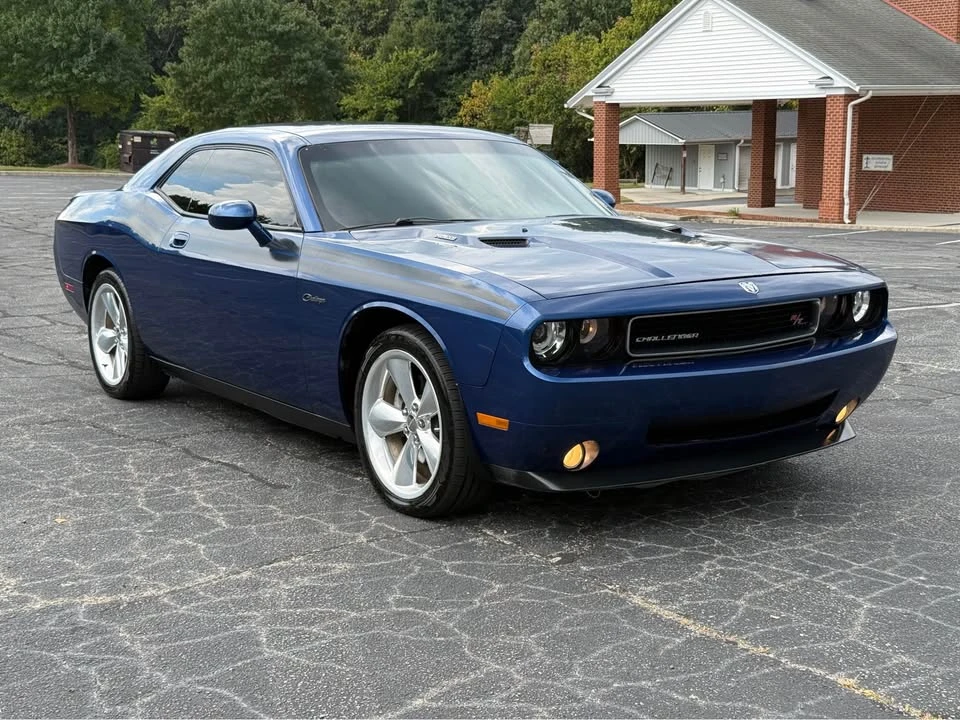2010 Dodge Challenger 3rd Gen - Image 14 of 14