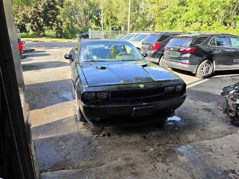 2010 Dodge Challenger R/T Coupe 2D