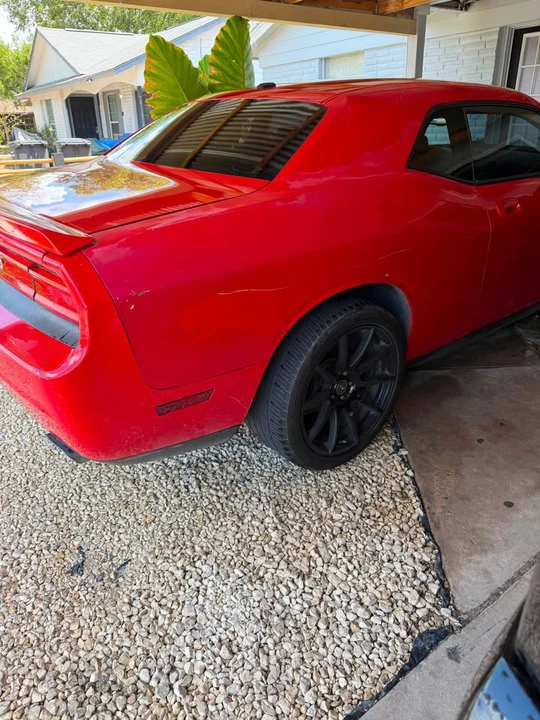2010 Dodge Challenger 3rd Gen - Image 5 of 12
