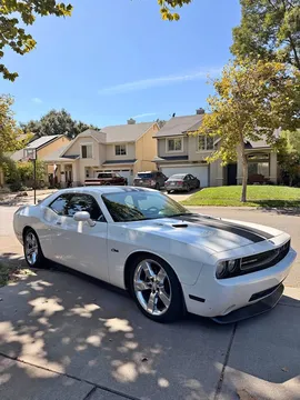 2010 Dodge Challenger R/T Coupe 2D
