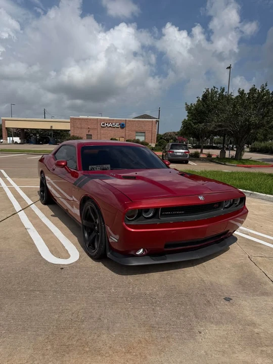 2010 Dodge Challenger 3rd Gen - Image 2 of 14