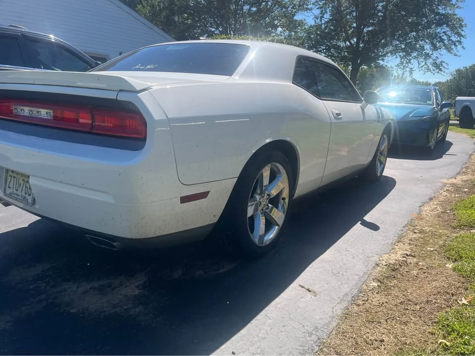 2010 Dodge Challenger 3rd Gen - Image 7 of 8