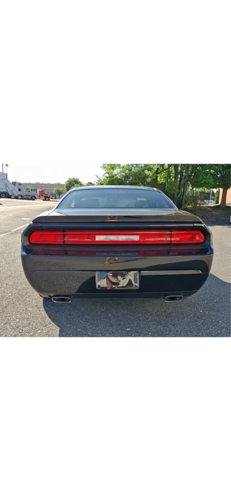 2010 Dodge Challenger 3rd Gen - Image 3 of 9