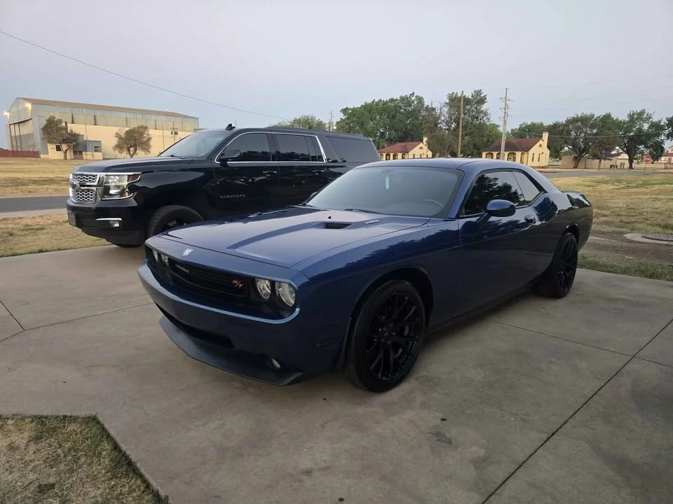 2010 Dodge Challenger 3rd Gen - Image 2 of 5