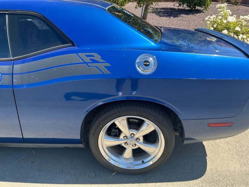 2010 Dodge Challenger 3rd Gen - Image 9 of 19