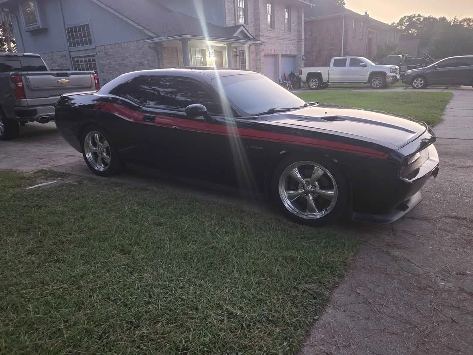 2010 Dodge Challenger 3rd Gen - Image 7 of 15