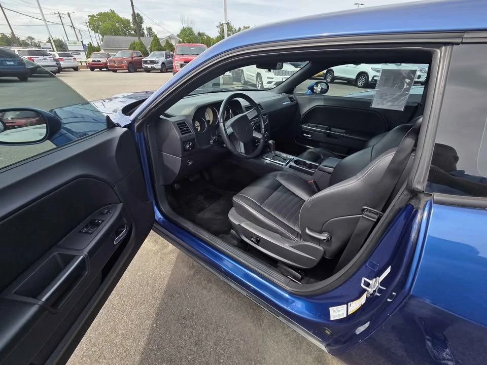 2010 Dodge Challenger 3rd Gen - Image 5 of 9