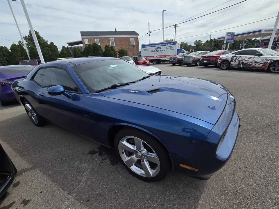 2010 Dodge Challenger 3rd Gen - Image 3 of 9