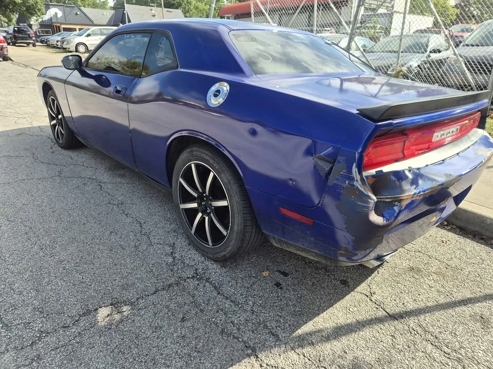 2010 Dodge Challenger 3rd Gen - Image 6 of 7