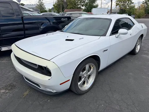 2010 Dodge Challenger R/T Coupe 2D