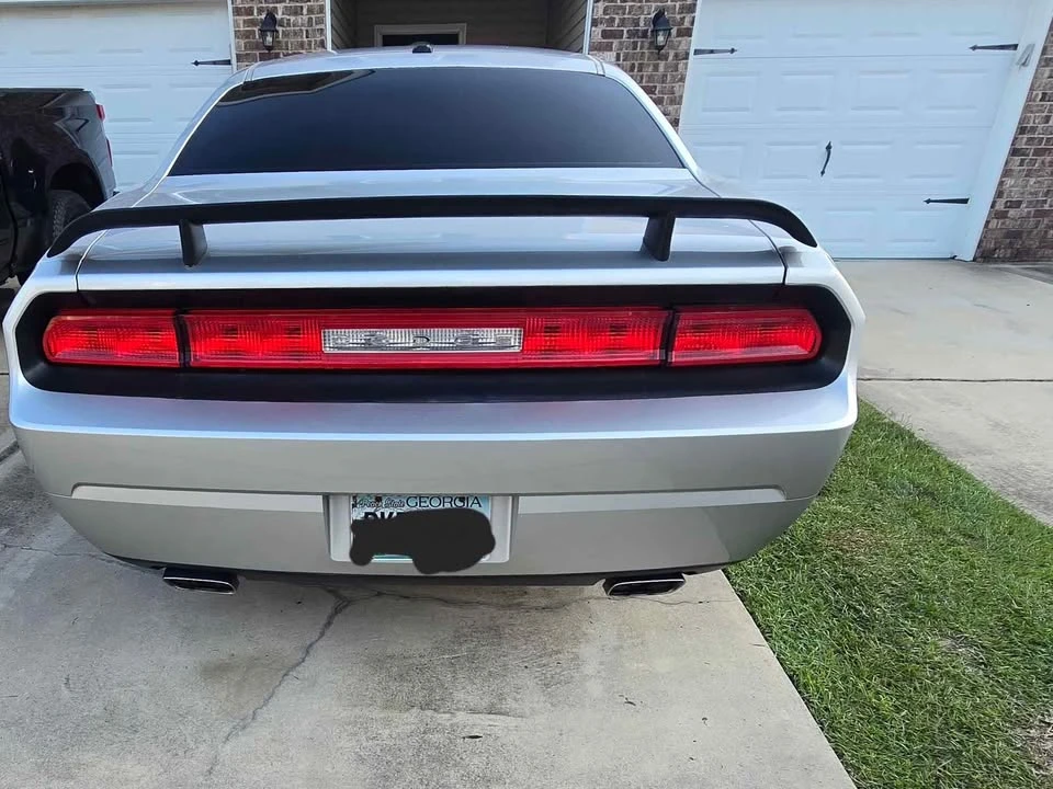 2010 Dodge Challenger 3rd Gen - Image 4 of 10