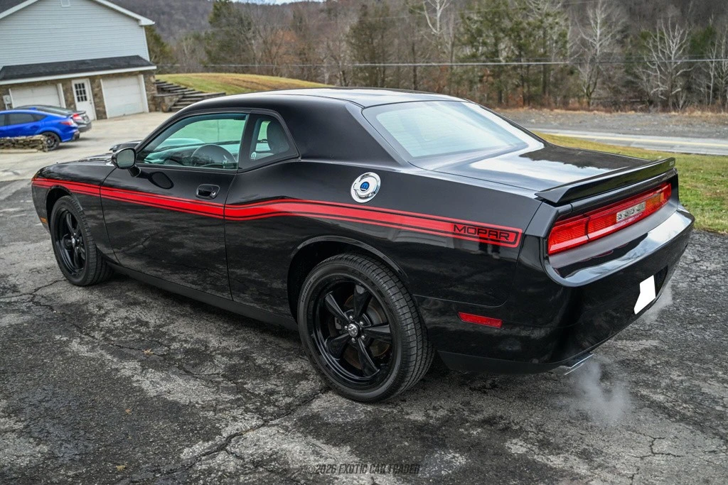 2010 Dodge Challenger 3rd Gen - Image 6 of 12
