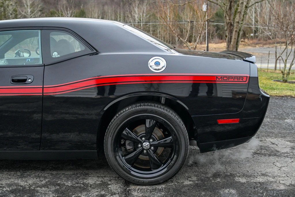 2010 Dodge Challenger 3rd Gen - Image 5 of 12