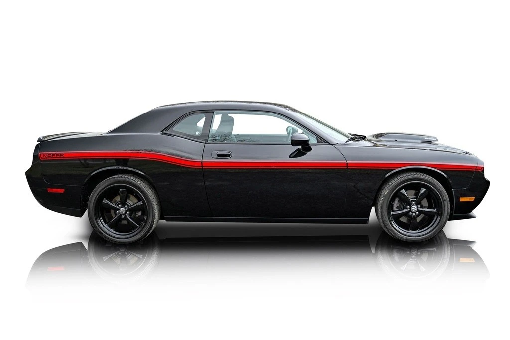 2010 Dodge Challenger 3rd Gen - Image 2 of 12
