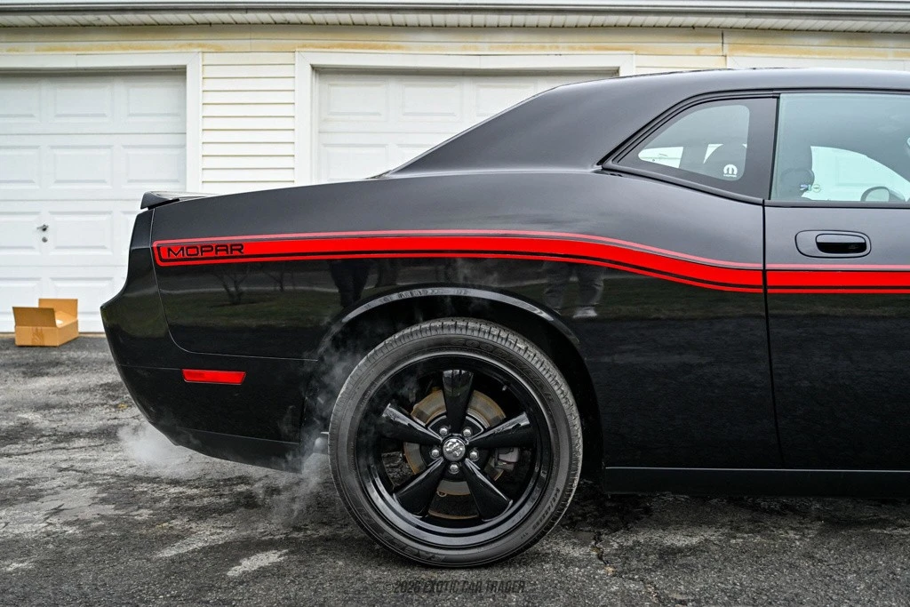 2010 Dodge Challenger 3rd Gen - Image 10 of 12
