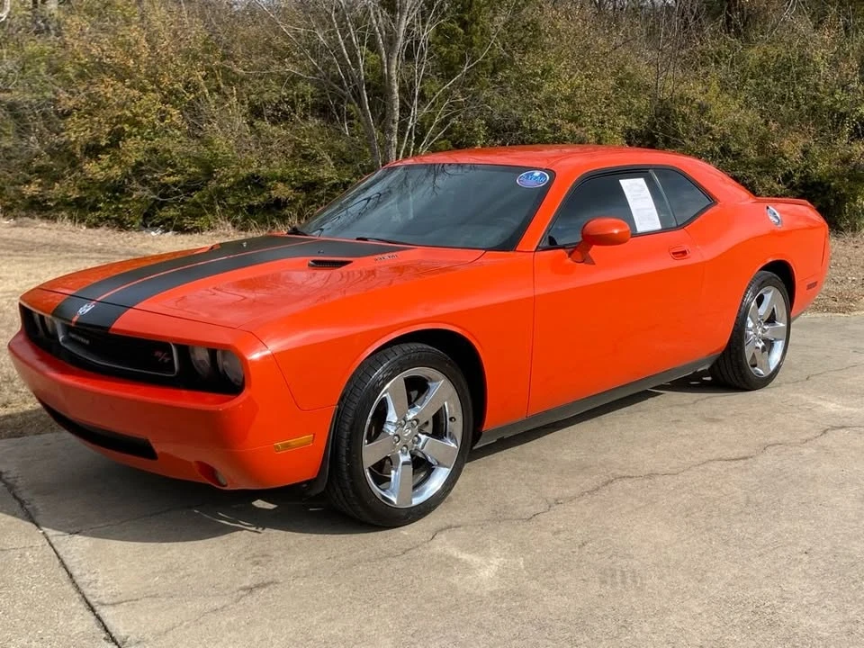 2010 Dodge Challenger 3rd Gen - Image 3 of 18