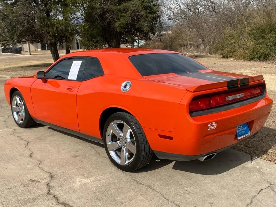 2010 Dodge Challenger 3rd Gen - Image 6 of 18