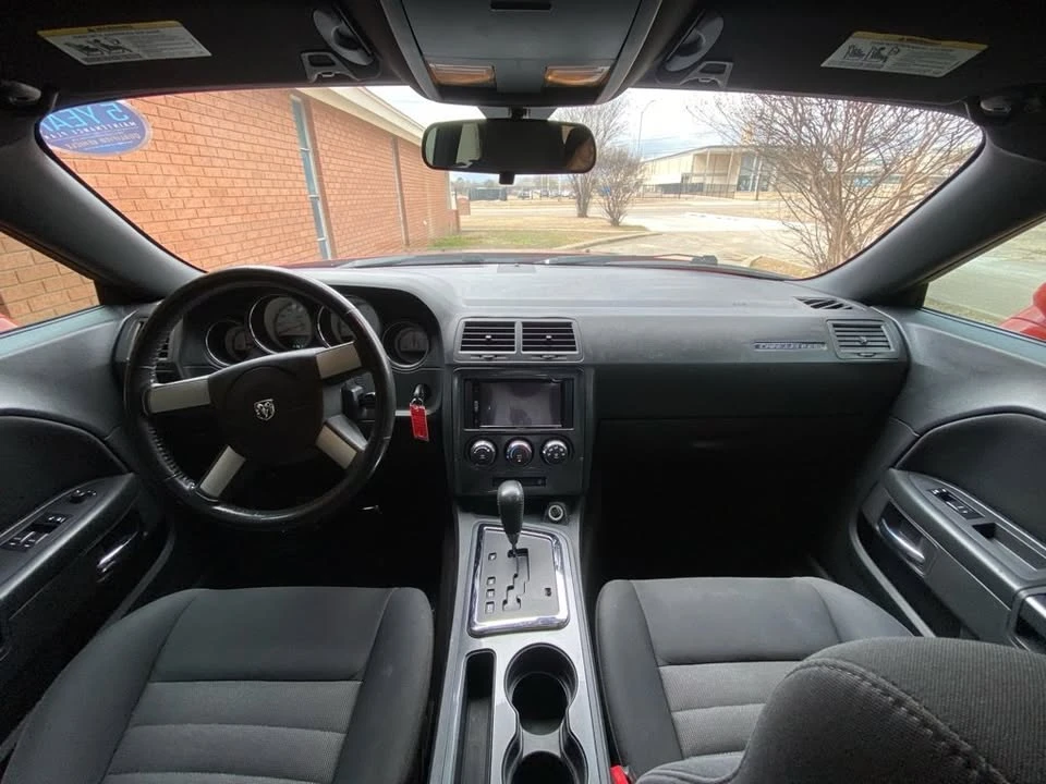 2010 Dodge Challenger 3rd Gen - Image 14 of 18