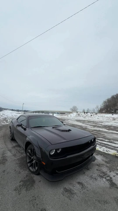 2010 Dodge Challenger 3rd Gen - Image 3 of 4