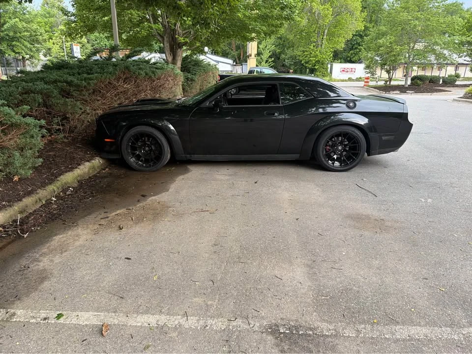 2010 Dodge Challenger 3rd Gen - Image 4 of 4
