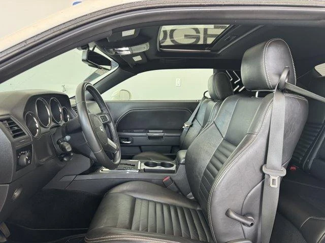 2010 Dodge Challenger 3rd Gen - Image 15 of 20