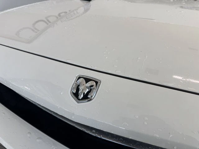 2010 Dodge Challenger 3rd Gen - Image 12 of 20