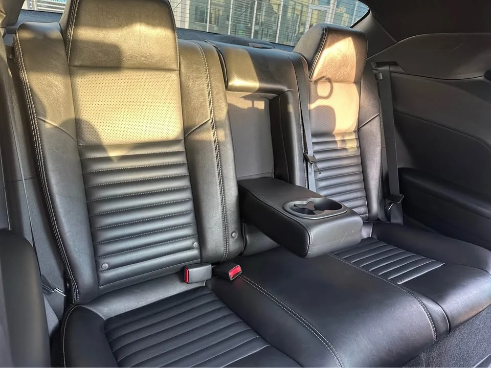 2010 Dodge Challenger 3rd Gen - Image 13 of 19