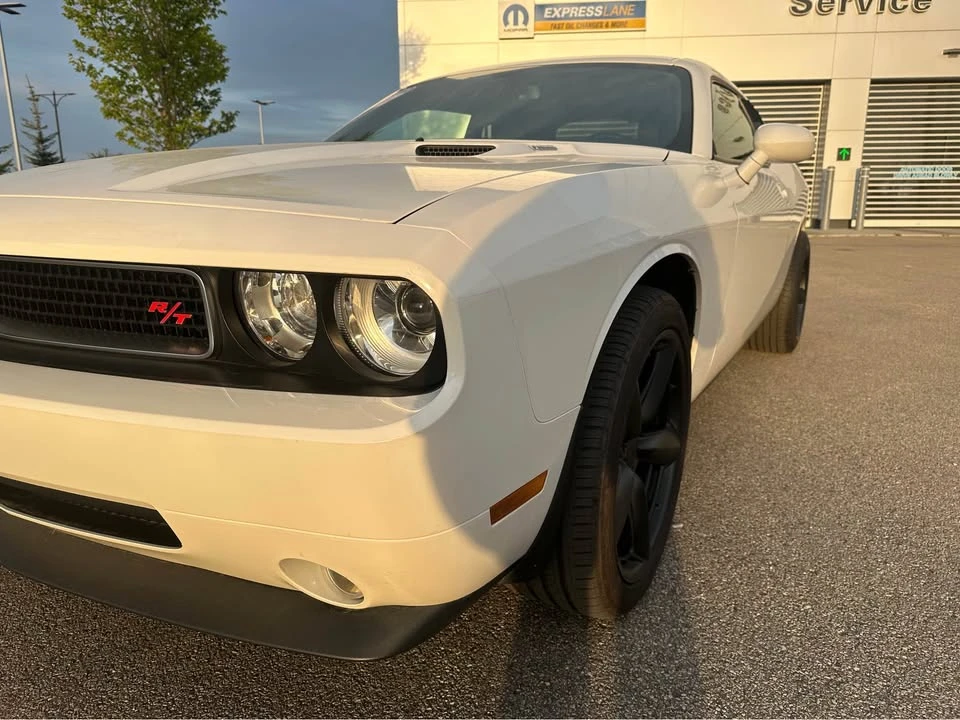2010 Dodge Challenger 3rd Gen - Image 3 of 19