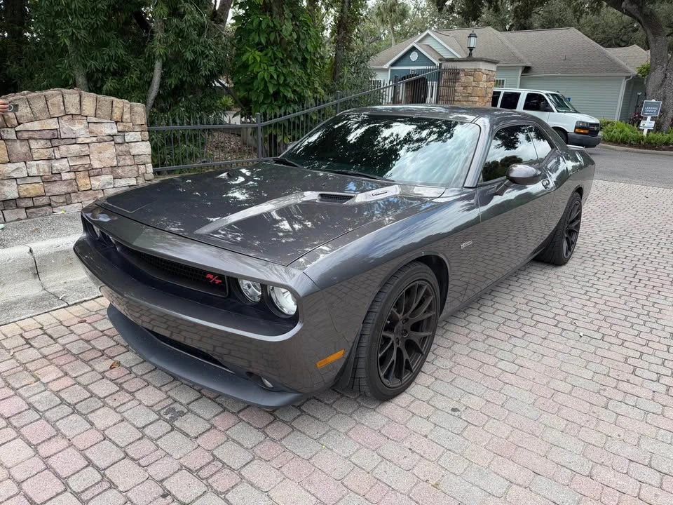 2010 Dodge Challenger 3rd Gen - Image 3 of 4