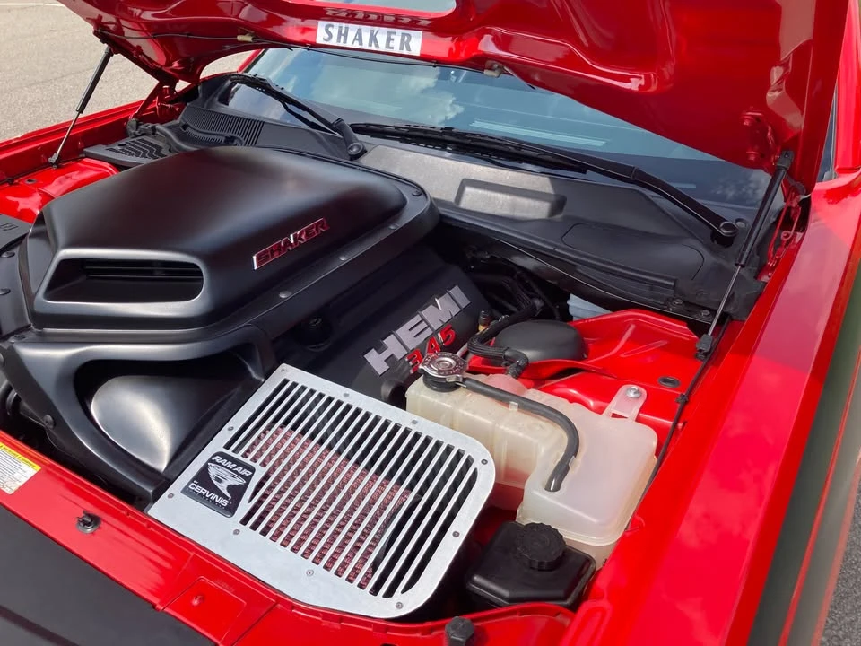 2010 Dodge Challenger 3rd Gen - Image 5 of 7