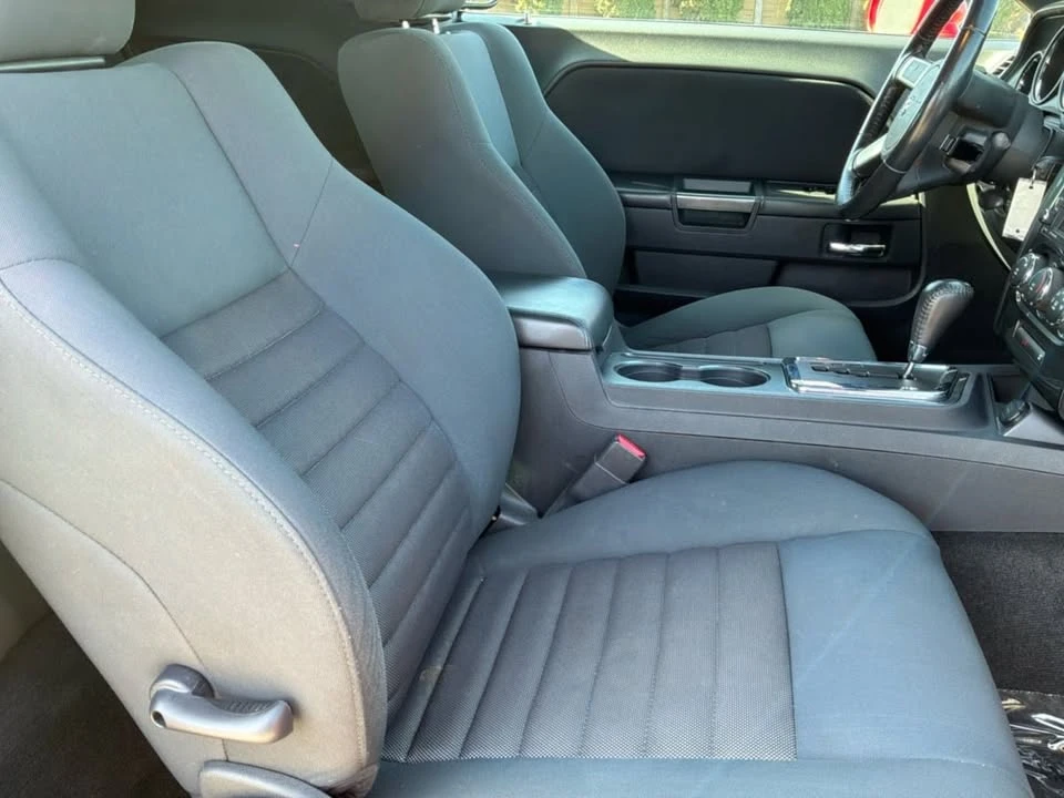 2010 Dodge Challenger 3rd Gen - Image 19 of 20