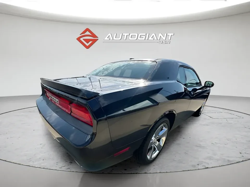2010 Dodge Challenger 3rd Gen - Image 4 of 7