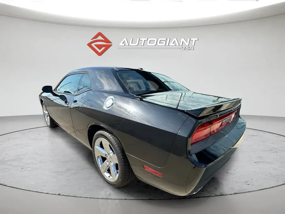2010 Dodge Challenger 3rd Gen - Image 3 of 7